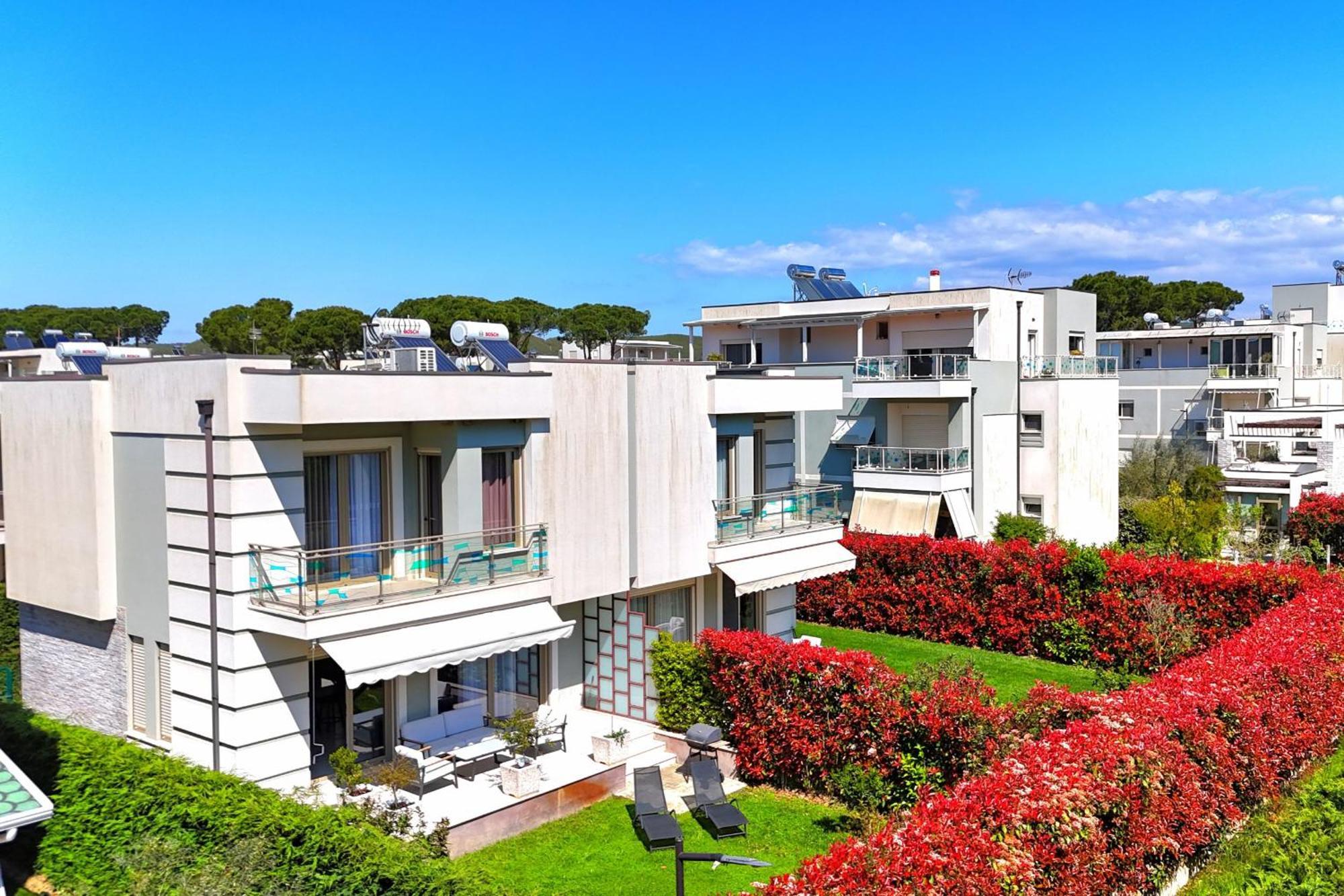 Modern Villas At Perla Resort Durrës Extérieur photo